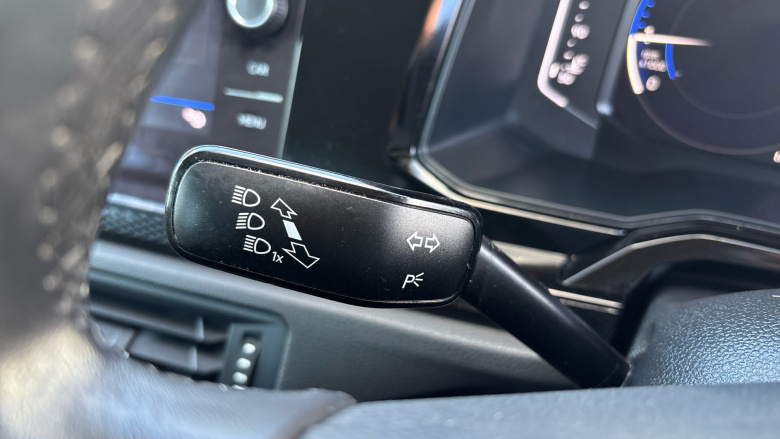 Volkswagen Polo 1.0 Life 5dr Petrol Hatchback